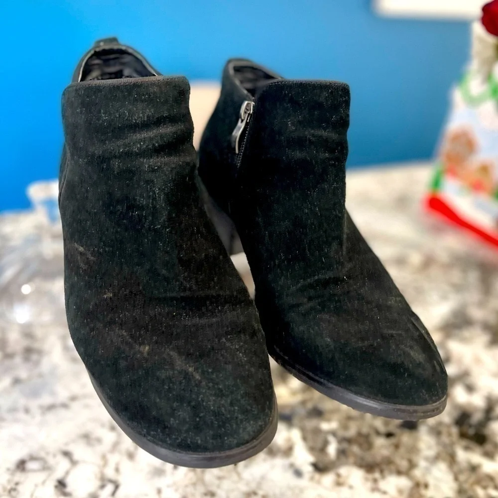 Michael Shannon Booties woman’s size 10